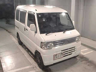 MITSUBISHI MINICAB VAN