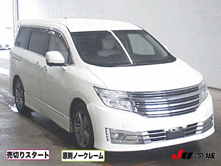 NISSAN ELGRAND