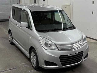 MITSUBISHI DELICA D2