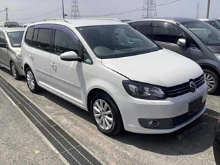 VOLKSWAGEN GOLF TOURAN