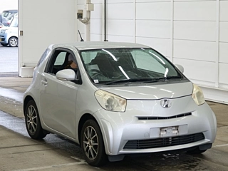 TOYOTA IQ