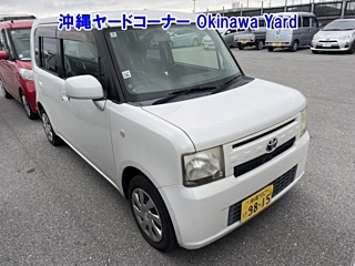 TOYOTA PIXIS SPACE