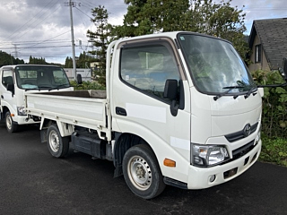 TOYOTA DYNA
