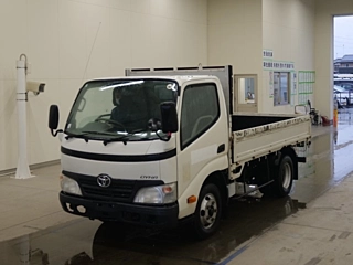 TOYOTA DYNA