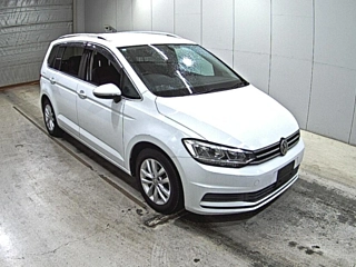 VOLKSWAGEN GOLF TOURAN