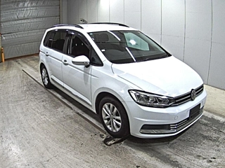 VOLKSWAGEN GOLF TOURAN