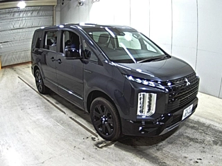 MITSUBISHI DELICA D5