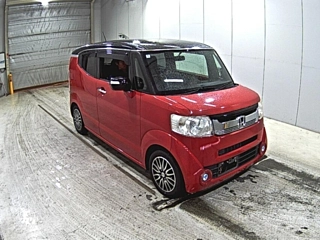 HONDA N BOX SLASH