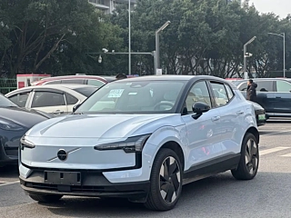 Заказать VOLVO EX30