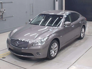 NISSAN FUGA