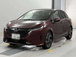 NISSAN AURA