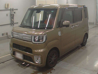 DAIHATSU WAKE