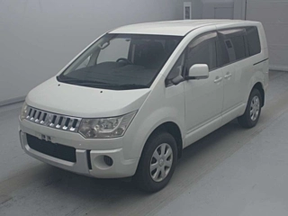 MITSUBISHI DELICA D5