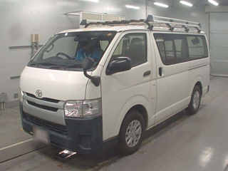TOYOTA HIACE VAN