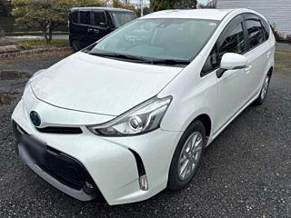 TOYOTA PRIUS ALPHA 2021