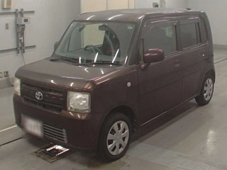 TOYOTA PIXIS SPACE