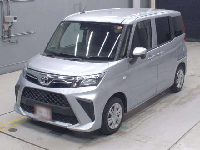 TOYOTA ROOMY 2022