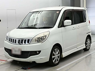 MITSUBISHI DELICA D2