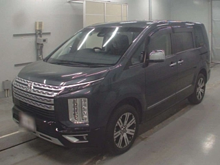 MITSUBISHI DELICA D5