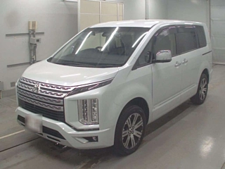 MITSUBISHI DELICA D5