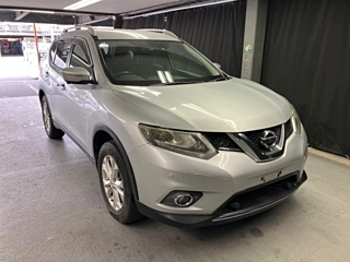 NISSAN X TRAIL