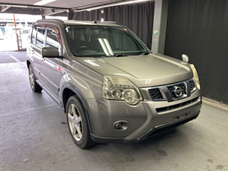 NISSAN X TRAIL