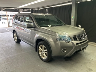 NISSAN X TRAIL