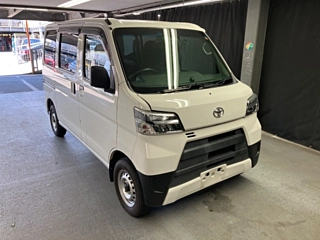 TOYOTA PIXIS VAN