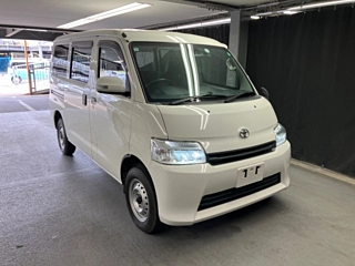 TOYOTA TOWN ACE VAN