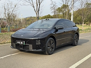 Заказать LI AUTO I6