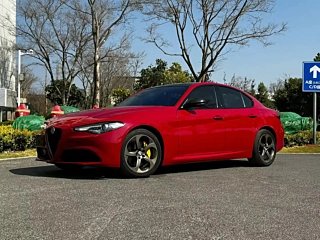 Заказать ALFAROMEO GIULIA