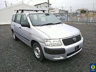 TOYOTA SUCCEED