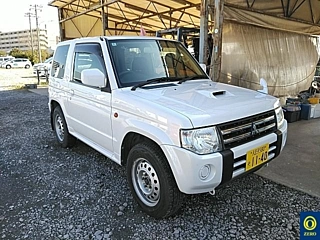MITSUBISHI PAJERO MINI