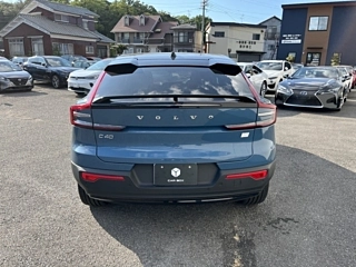 Заказать VOLVO C40