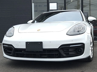 Заказать PORSCHE PANAMERA