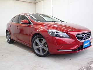 Заказать VOLVO V40