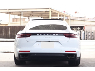 Заказать PORSCHE PANAMERA