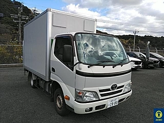 TOYOTA DYNA