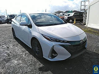 TOYOTA PRIUS PHV