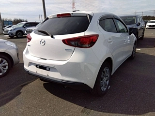 Заказать MAZDA MAZDA2