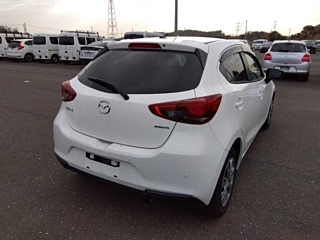 Заказать MAZDA MAZDA2