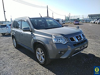 NISSAN X TRAIL