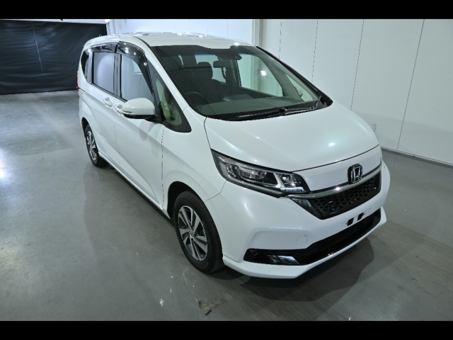 HONDA FREED 2023