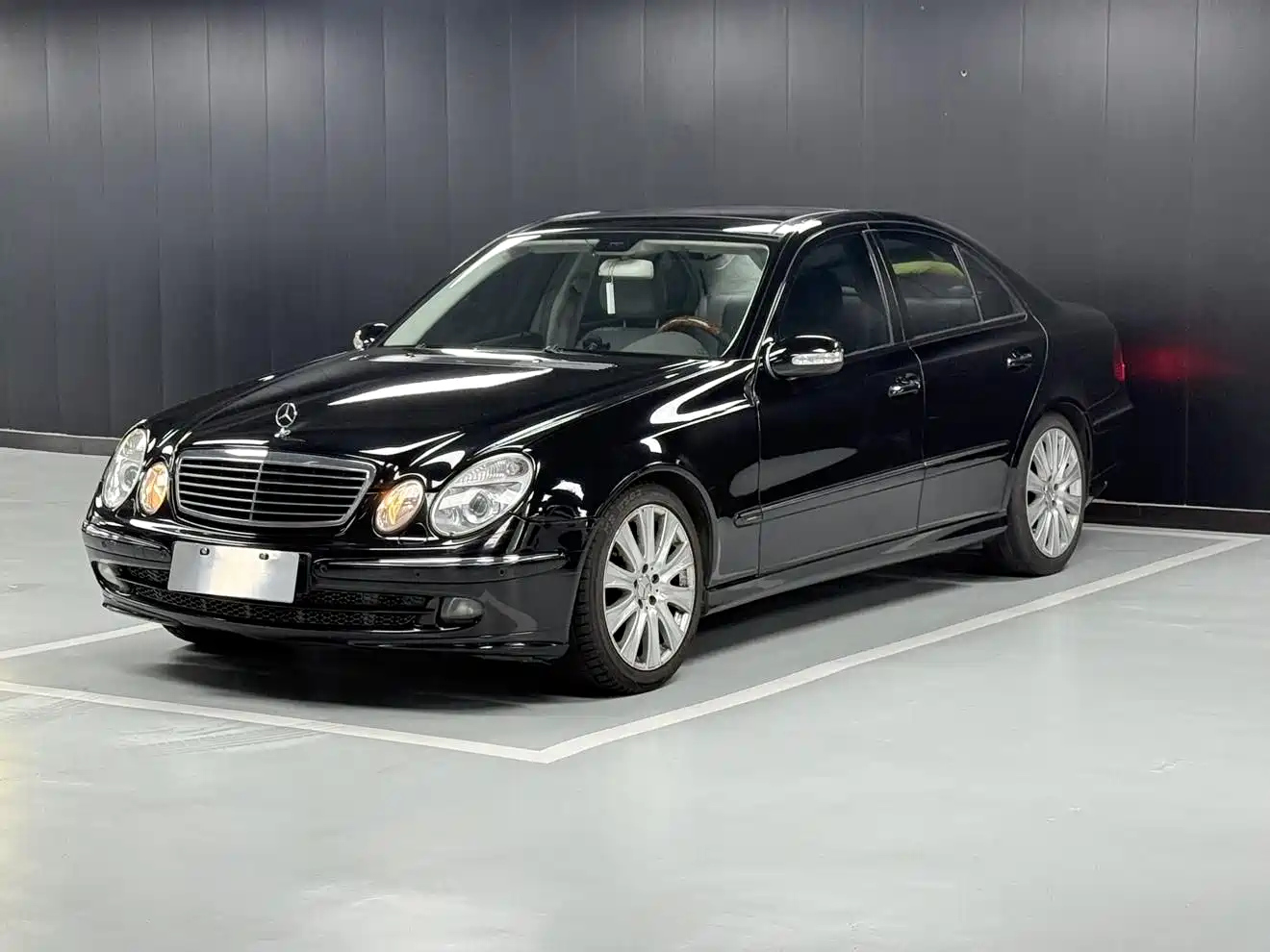 MERCEDES-BENZ E-CLASS 2006