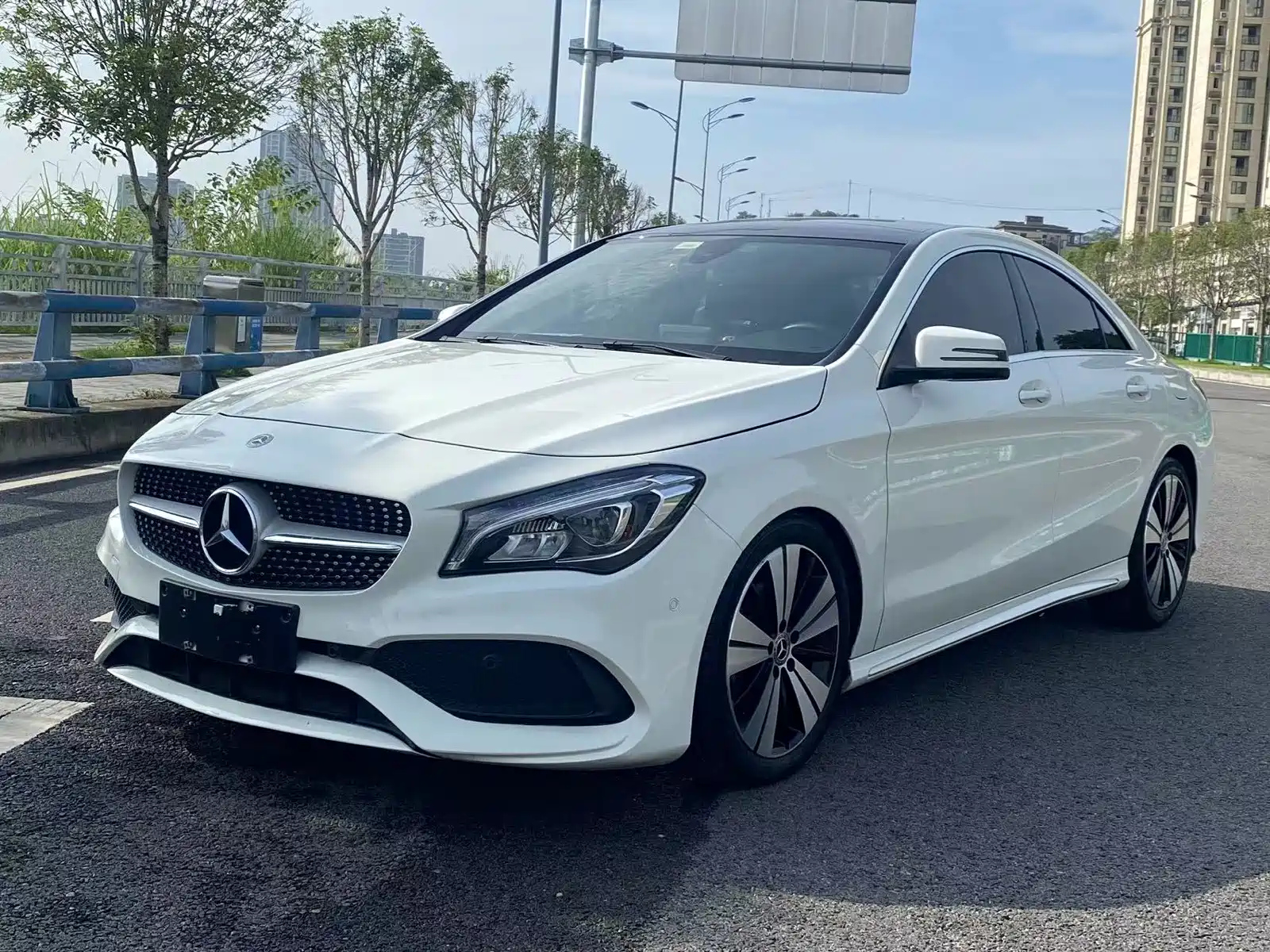 MERCEDES-BENZ CLA 2017
