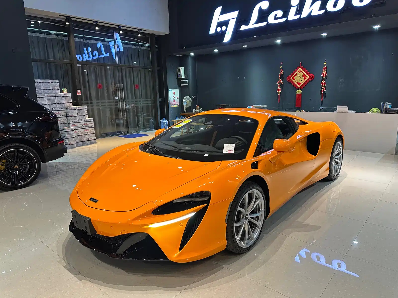 MCLAREN ARTURA