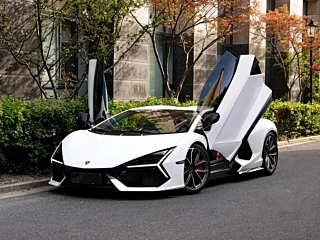 Заказать LAMBORGHINI REVUELTO