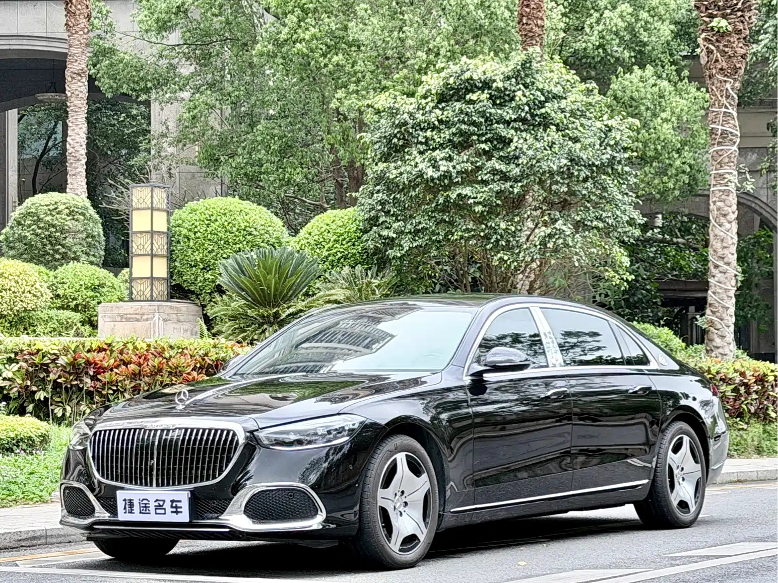 MAYBACH S-CLASS