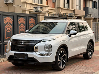 Заказать MITSUBISHI OUTLANDER