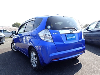 Заказать HONDA FIT